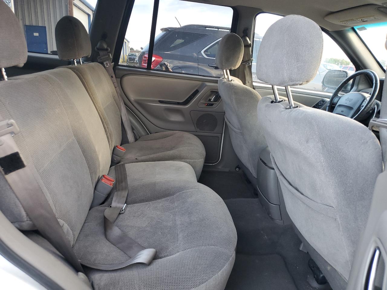 2000 Jeep Grand Cherokee Laredo VIN: 1J4GW48N0YC412234 Lot: 80225415