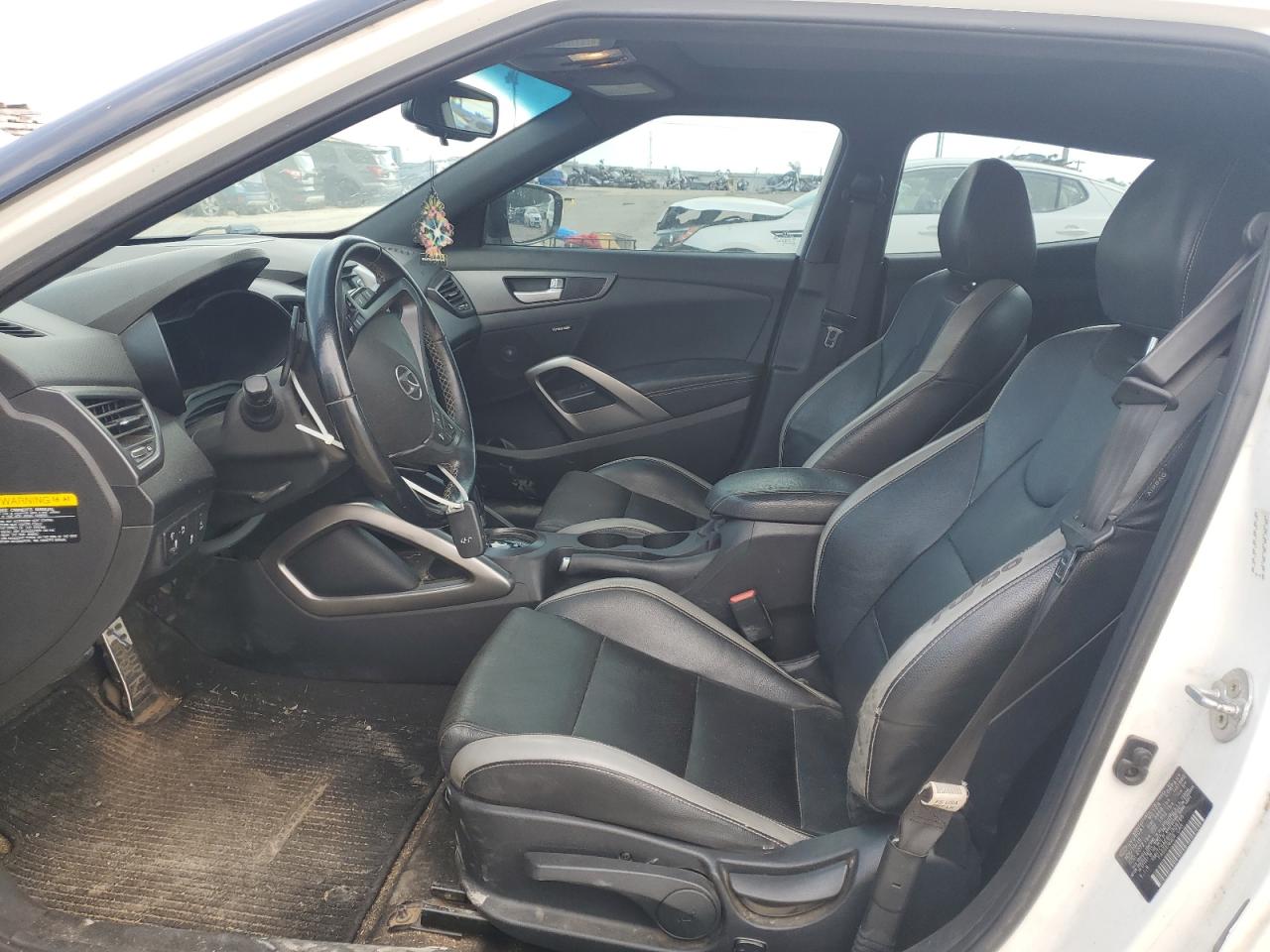 Velostar VIN: KMHTC6AE6HU309795 Lot: 81079365