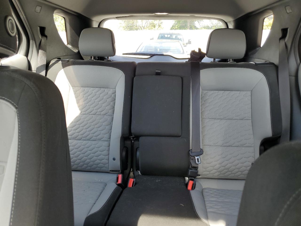 2018 Chevrolet Equinox Ls VIN: 3GNAXHEV3JL413500 Lot: 71895085