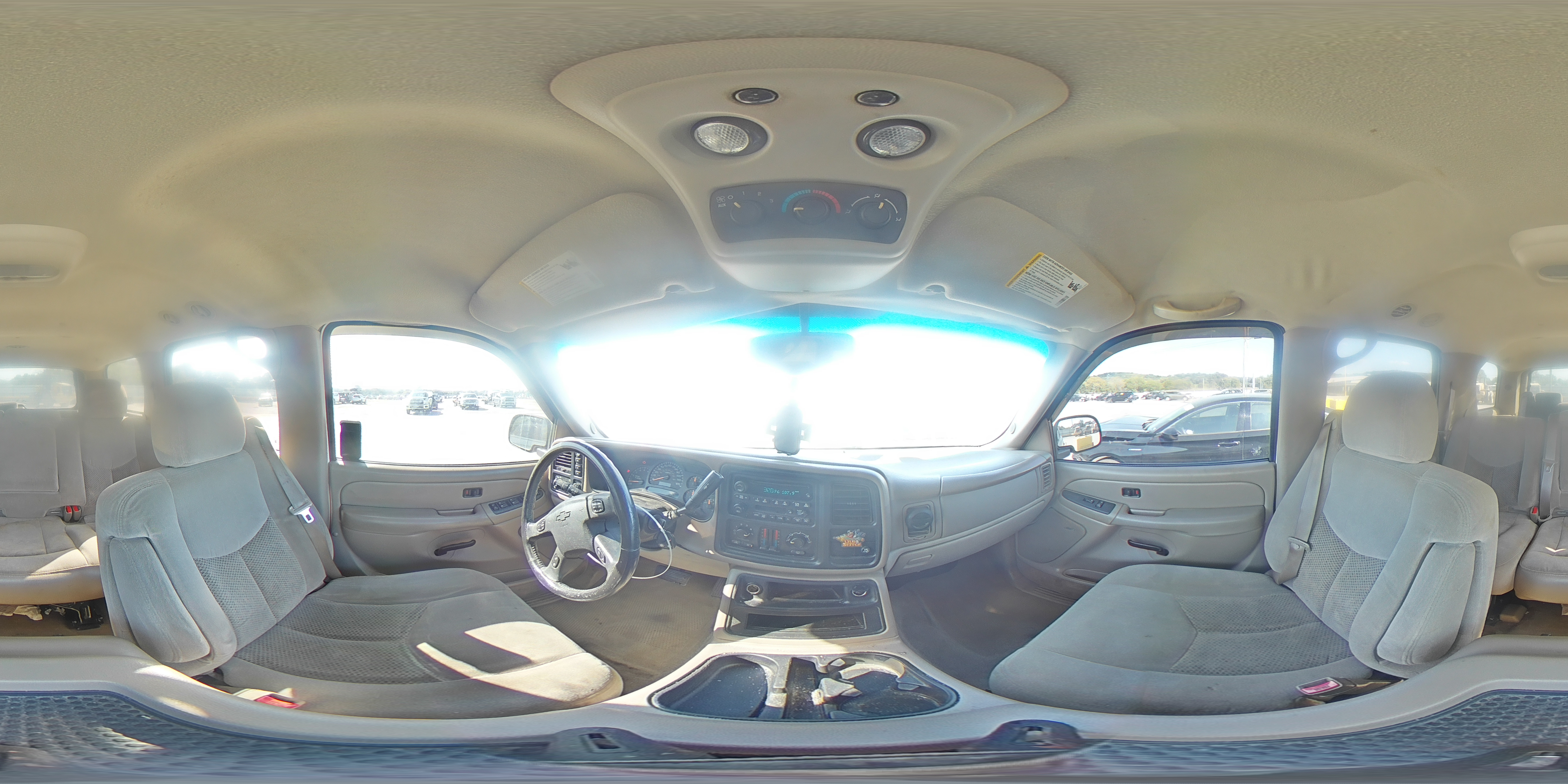 2005 Chevrolet Tahoe K1500 VIN: 1GNEK13T45J260261 Lot: 81402145