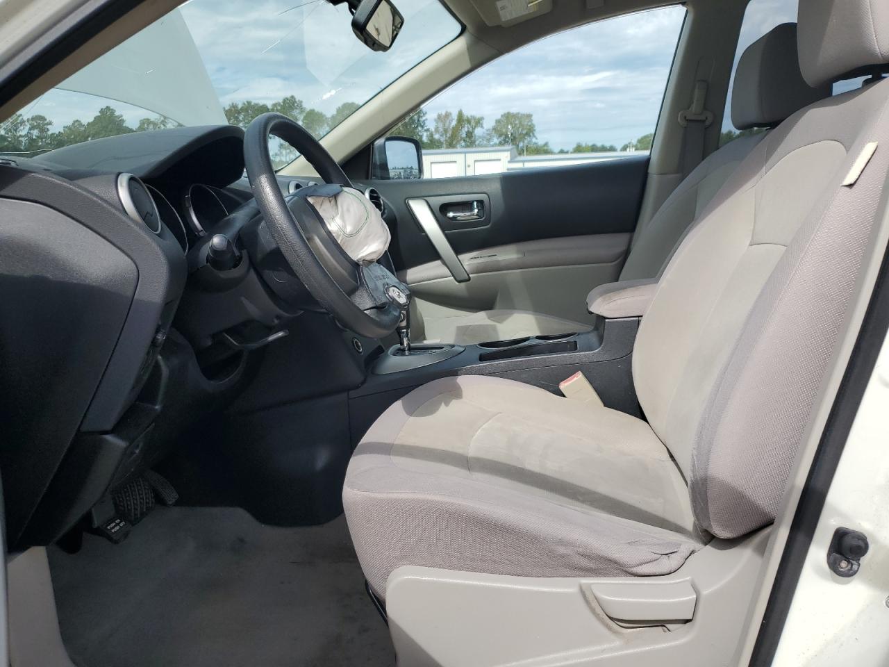 2010 Nissan Rogue S VIN: JN8AS5MV3AW107046 Lot: 81504425