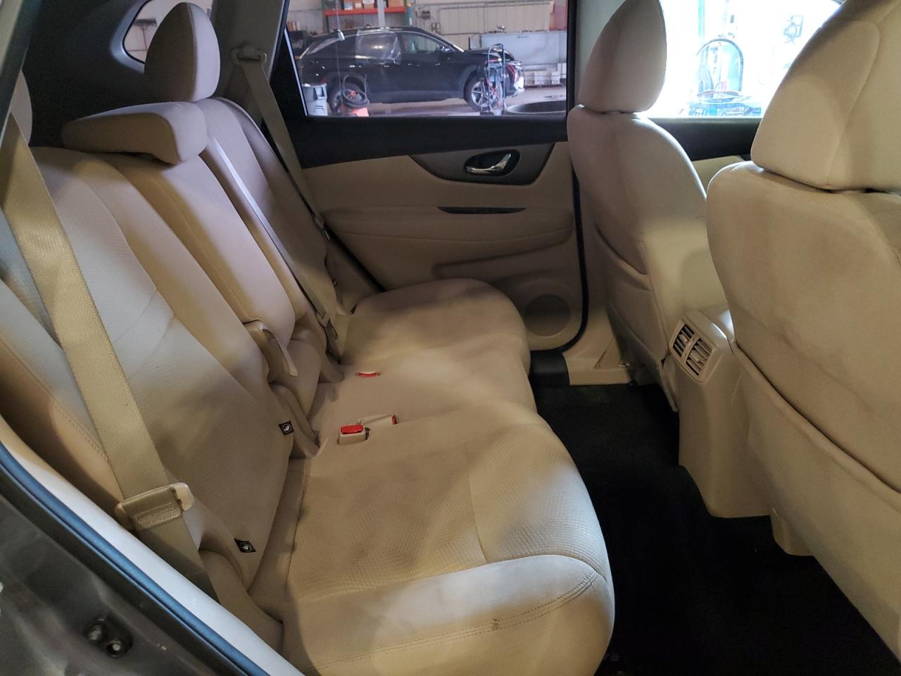 2016 Nissan Rogue S VIN: 5N1AT2MV9GC820417 Lot: 81968775