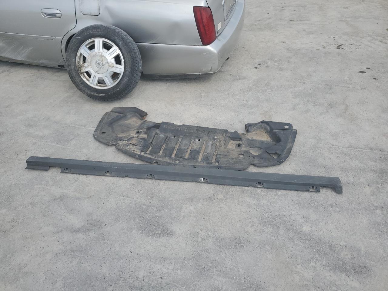 2005 Cadillac Deville VIN: 1G6KD54Y45U238818 Lot: 71650055