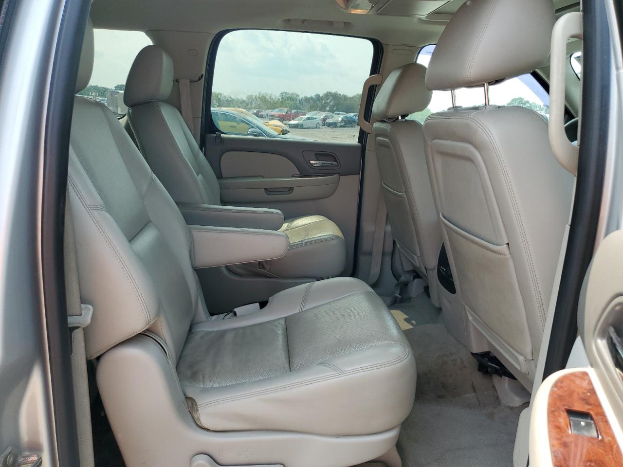 2012 Chevrolet Suburban K1500 Ltz VIN: 1GNSKKE76CR227172 Lot: 71368945