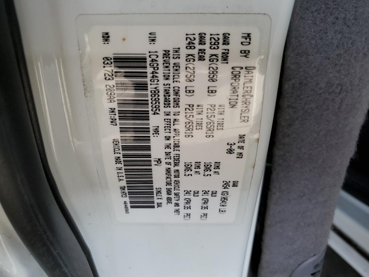 2000 Chrysler Town & Country Lx VIN: 1C4GP44G1YB695954 Lot: 81362815