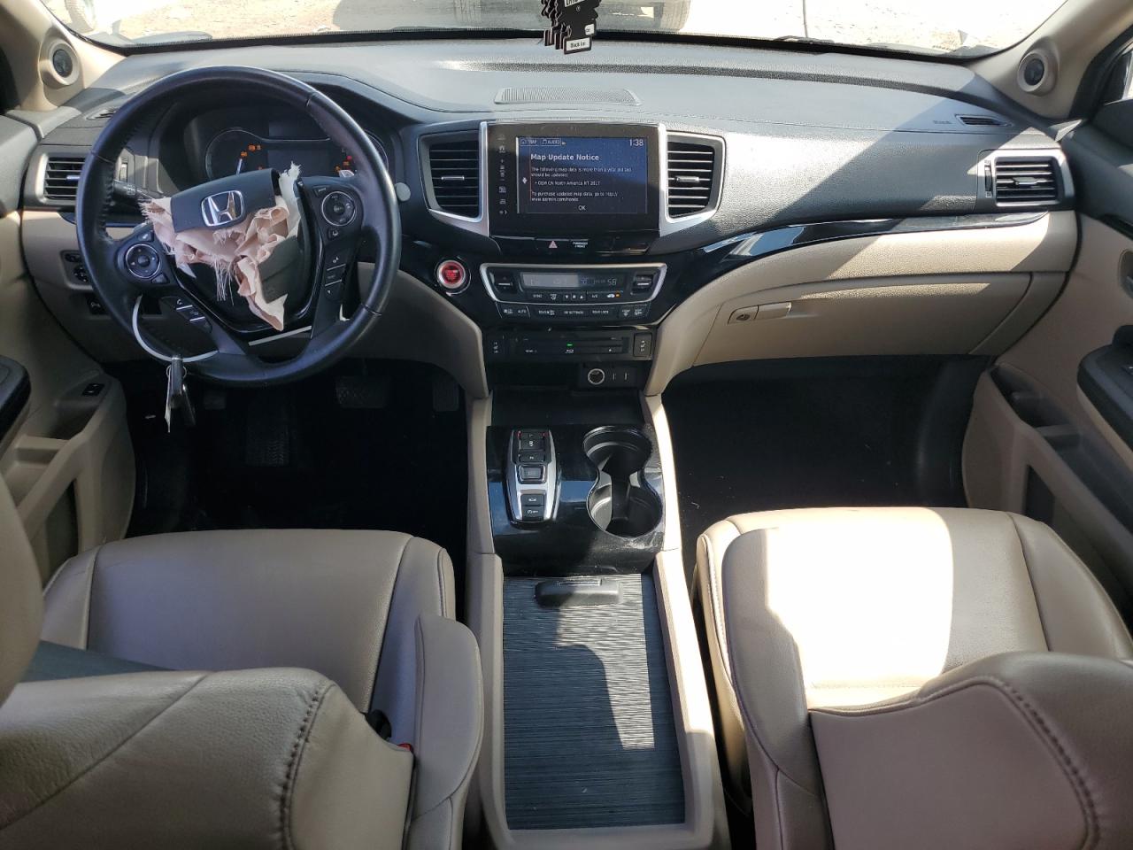 2017 Honda Pilot Touring VIN: 5FNYF6H96HB003988 Lot: 84274855