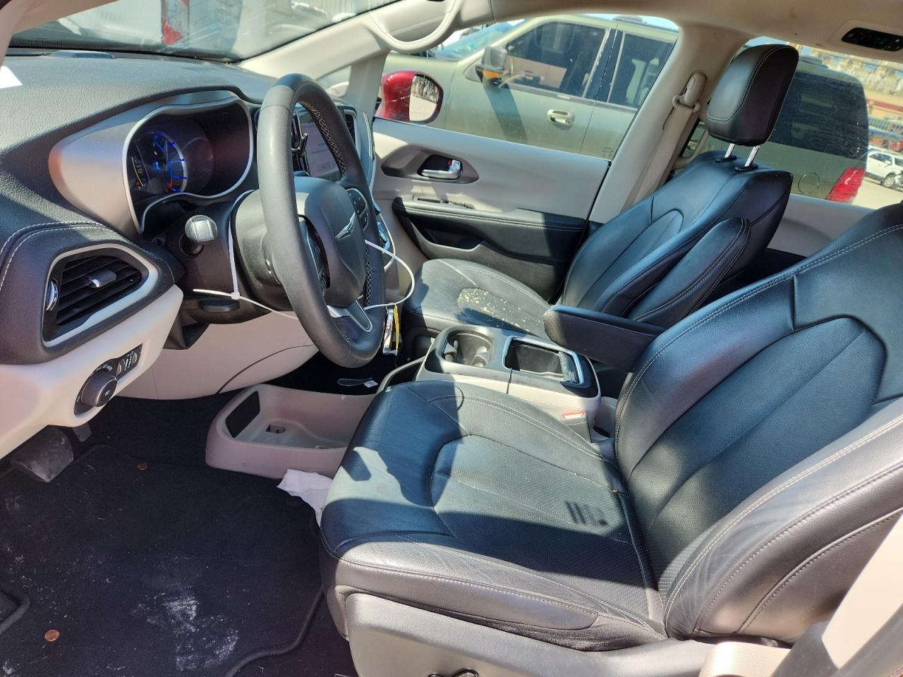 2022 Chrysler Pacifica Hybrid Touring L VIN: 2C4RC1L78NR156149 Lot: 84203635