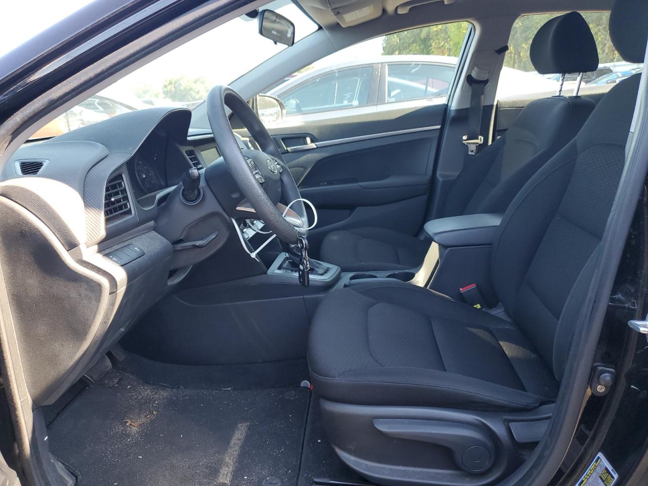 2019 Hyundai Elantra Se VIN: KMHD74LF5KU781187 Lot: 71873065