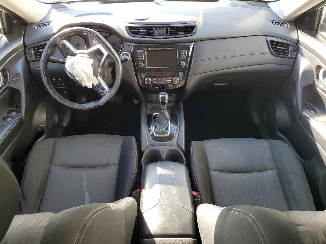 2020 Nissan Rogue S VIN: JN8AT2MT2LW013687 Lot: 84807455