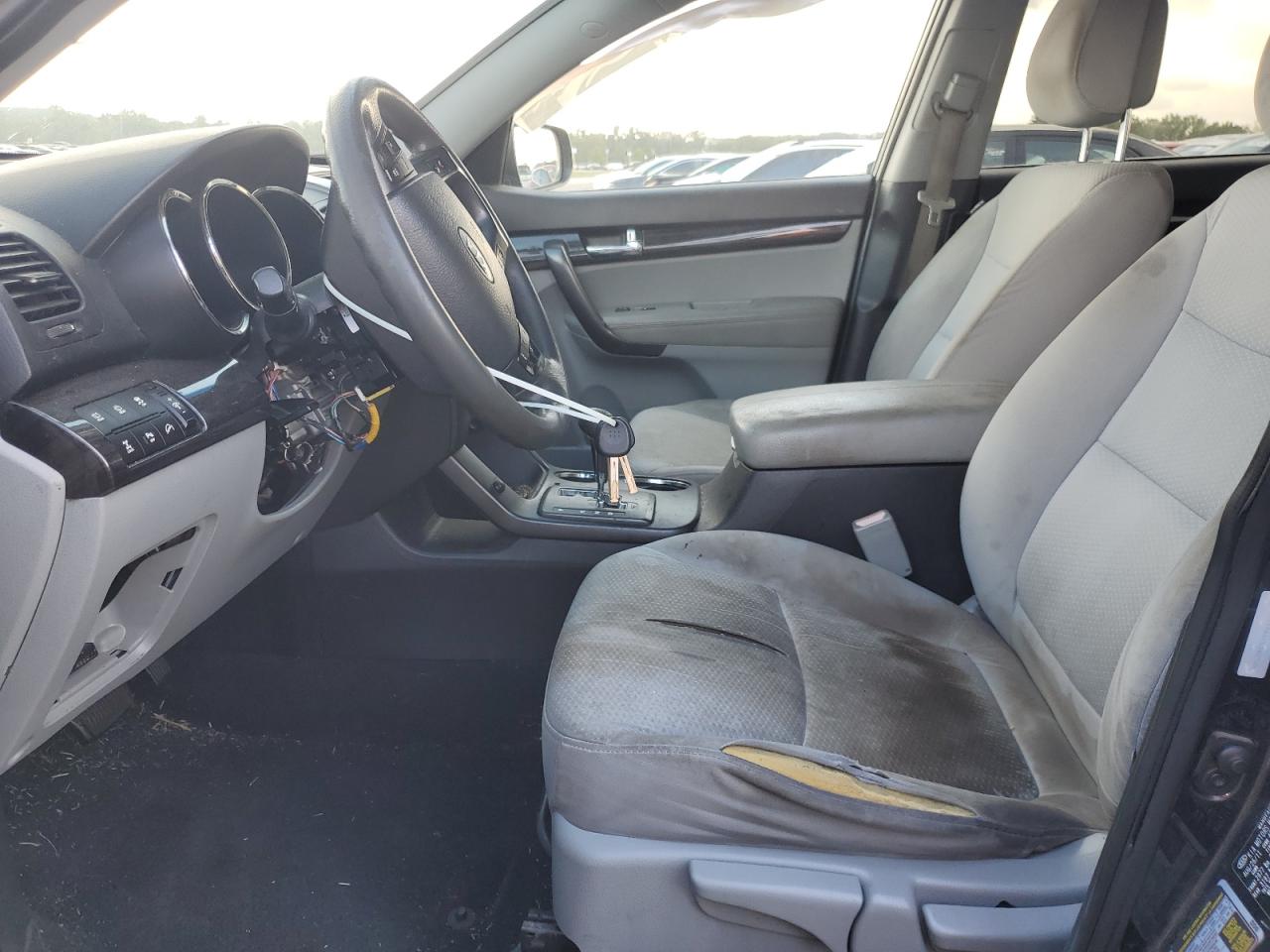 2012 Kia Sorento Base VIN: 5XYKTCA65CG243788 Lot: 70945245