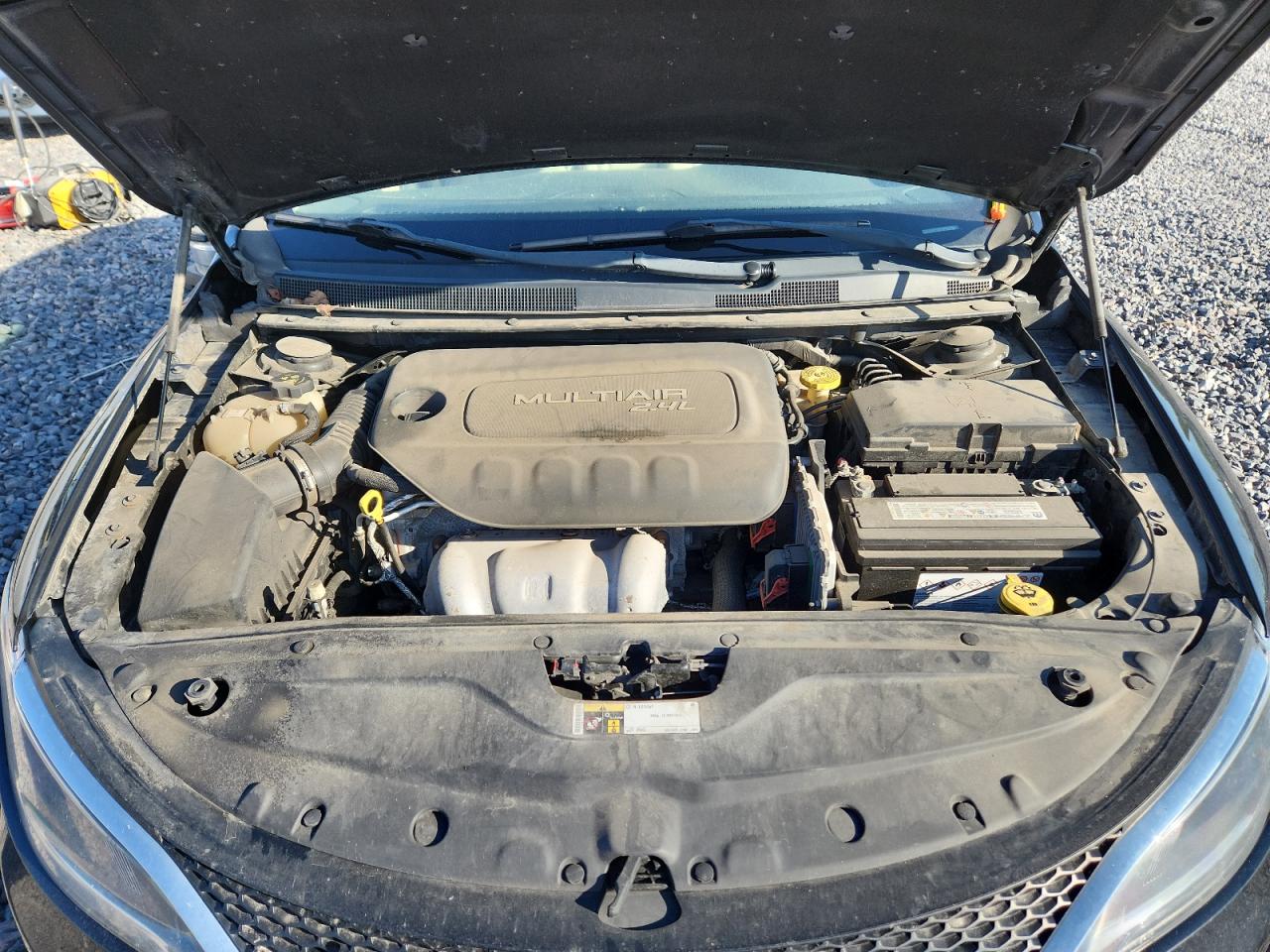 2015 Chrysler 200 C VIN: 1C3CCCCB7FN760767 Lot: 82061915