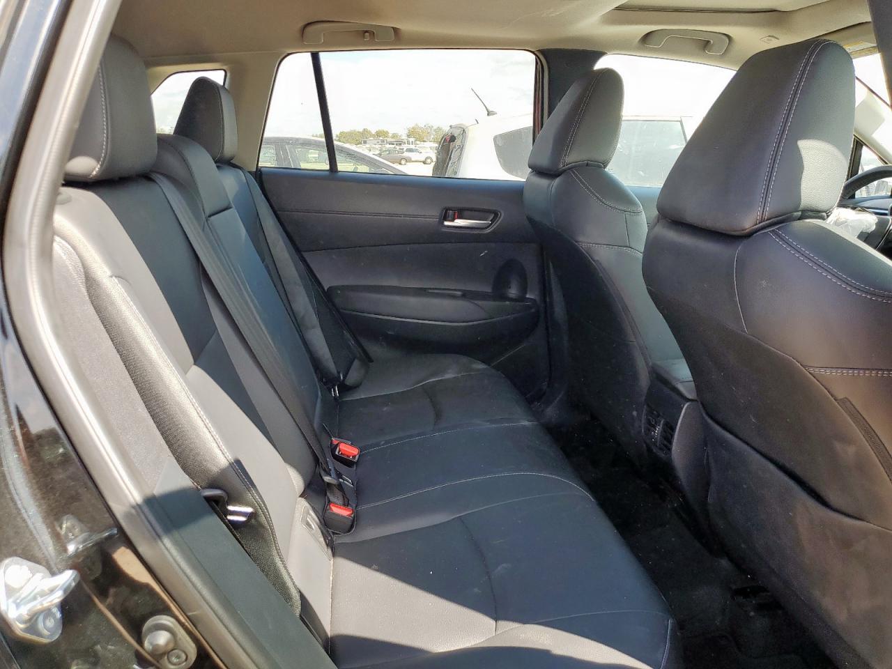 2024 Toyota Corolla Cross Xle VIN: 7MUDAAAG0RV101085 Lot: 82064035