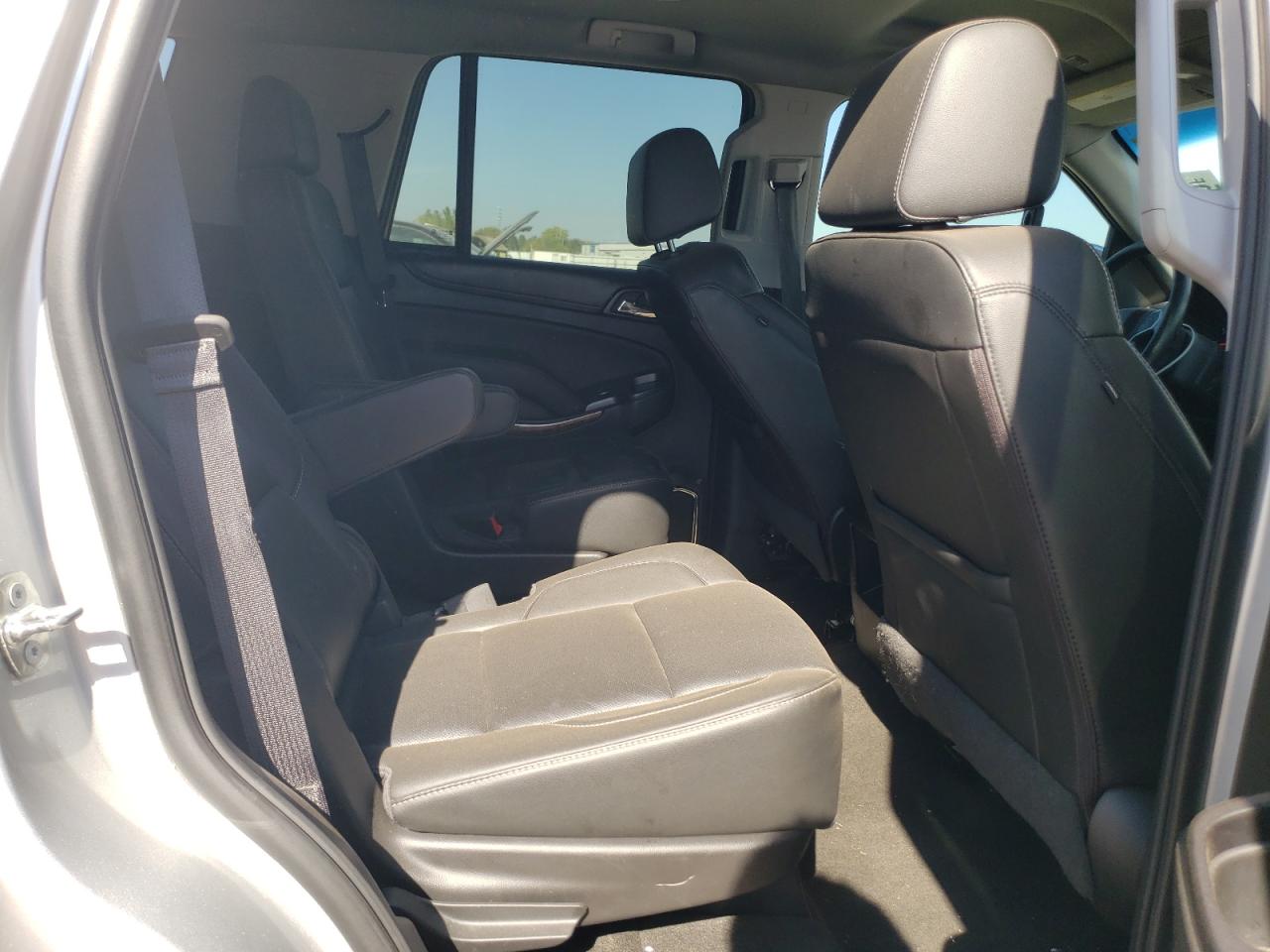 2018 Chevrolet Tahoe C1500 Premier VIN: 1GNSCCKC5JR349877 Lot: 84192895