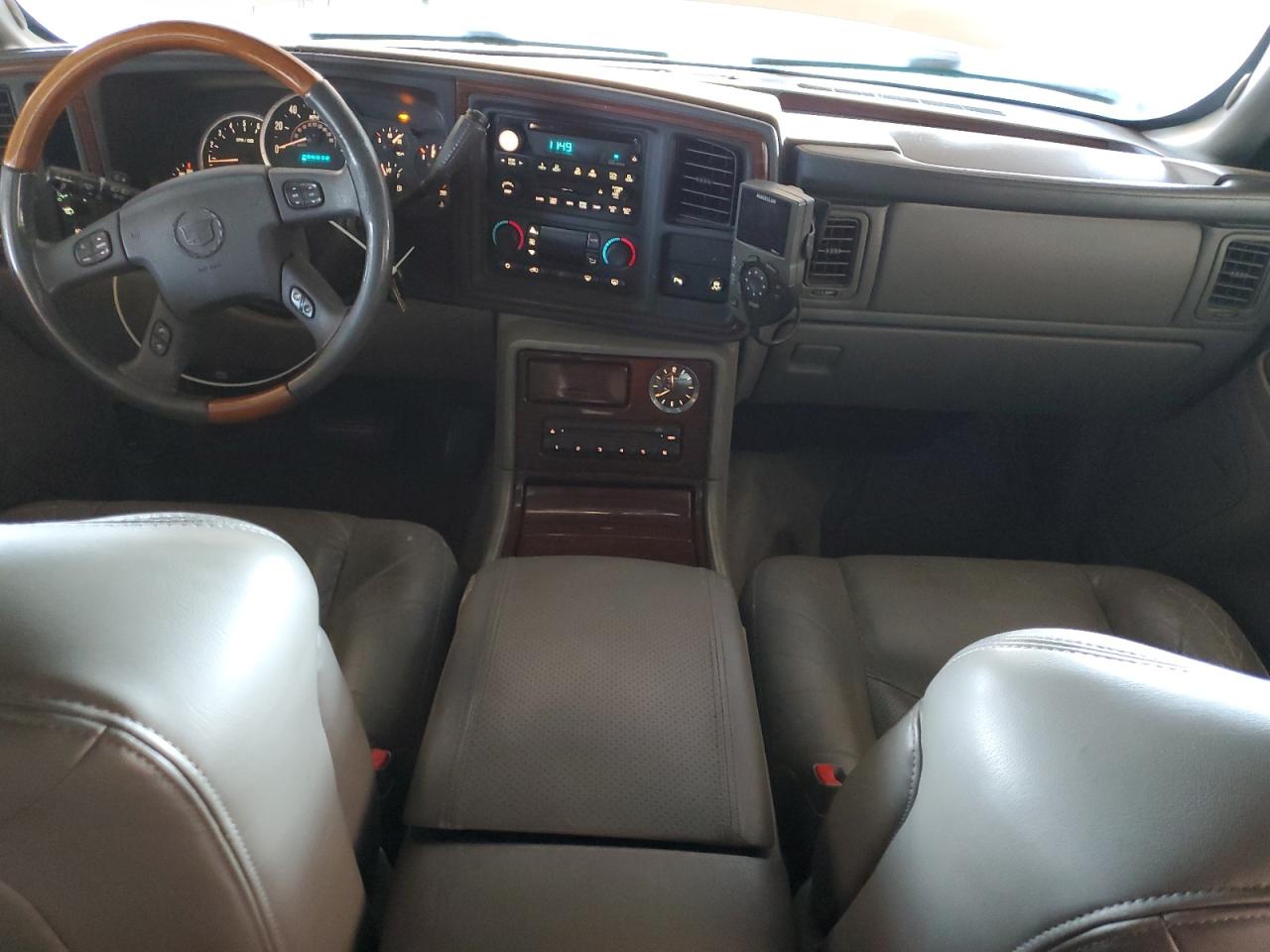 2003 Cadillac Escalade Luxury VIN: 1GYEK63N03R145754 Lot: 82171295