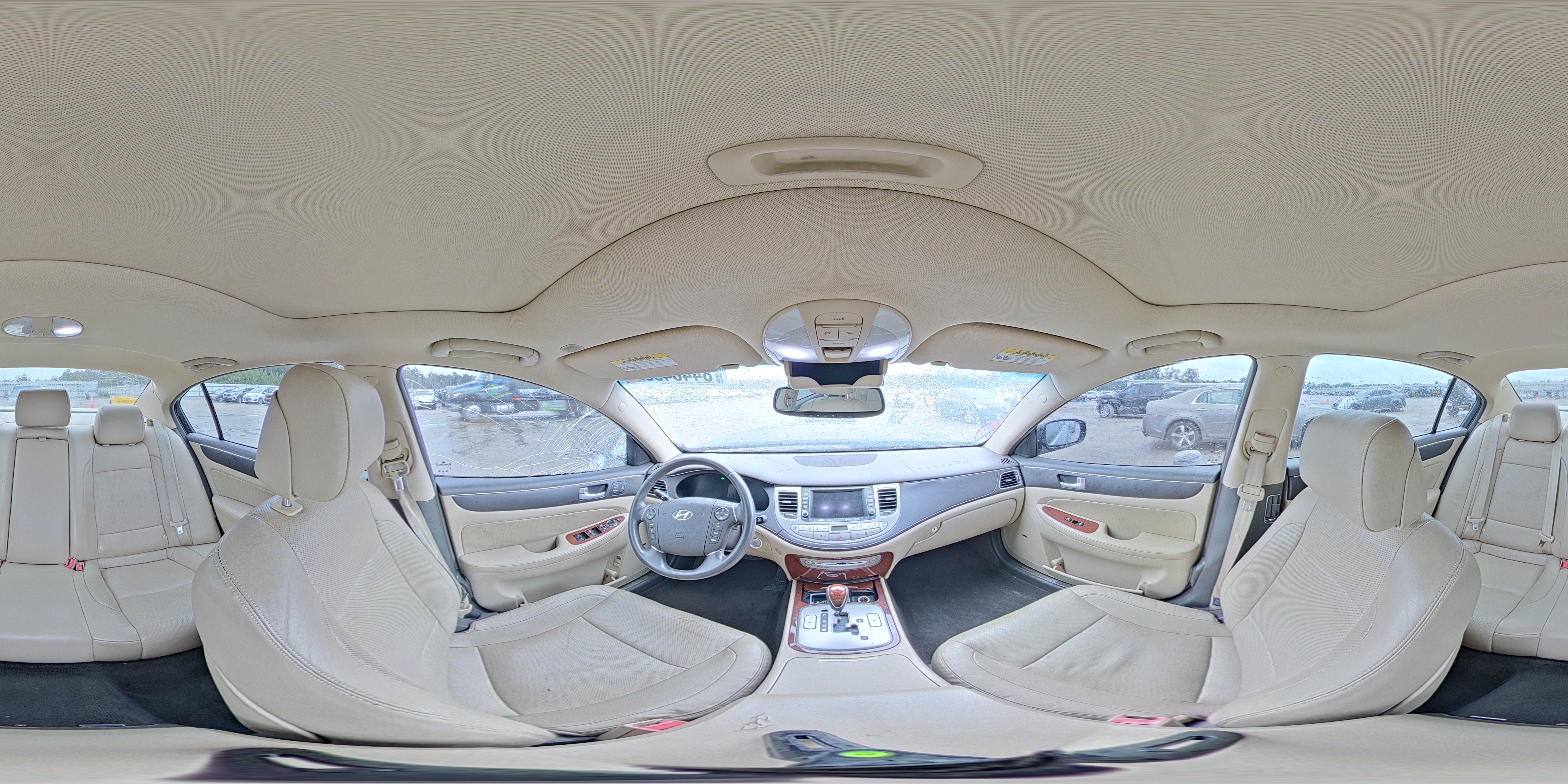 2012 Hyundai Genesis 3.8L VIN: KMHGC4DDXCU184608 Lot: 84484965