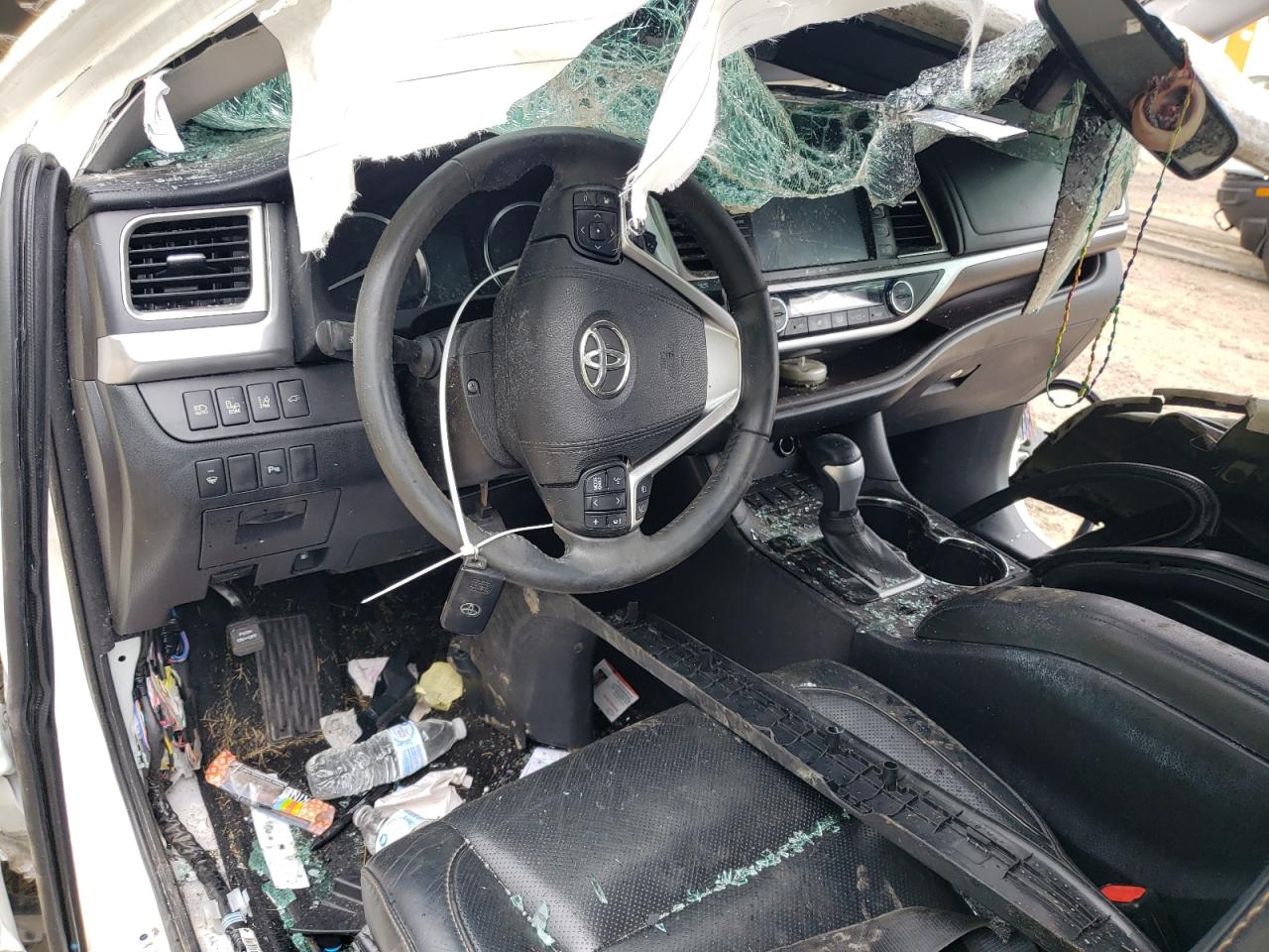 2016 Toyota Highlander Limited VIN: 5TDDKRFH0GS228200 Lot: 81736785