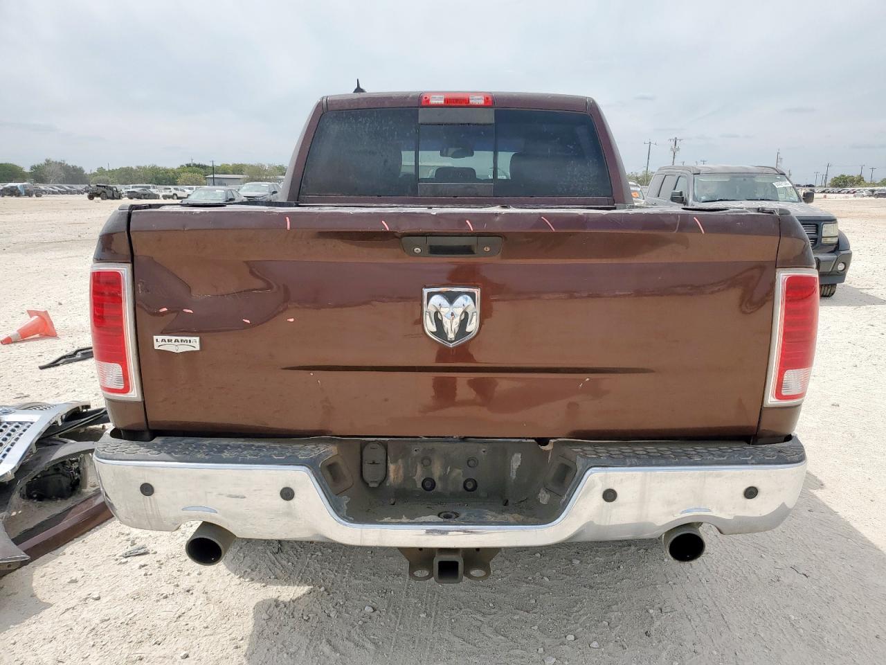 2013 Ram 1500 Laramie VIN: 1C6RR6NT4DS585301 Lot: 84642245