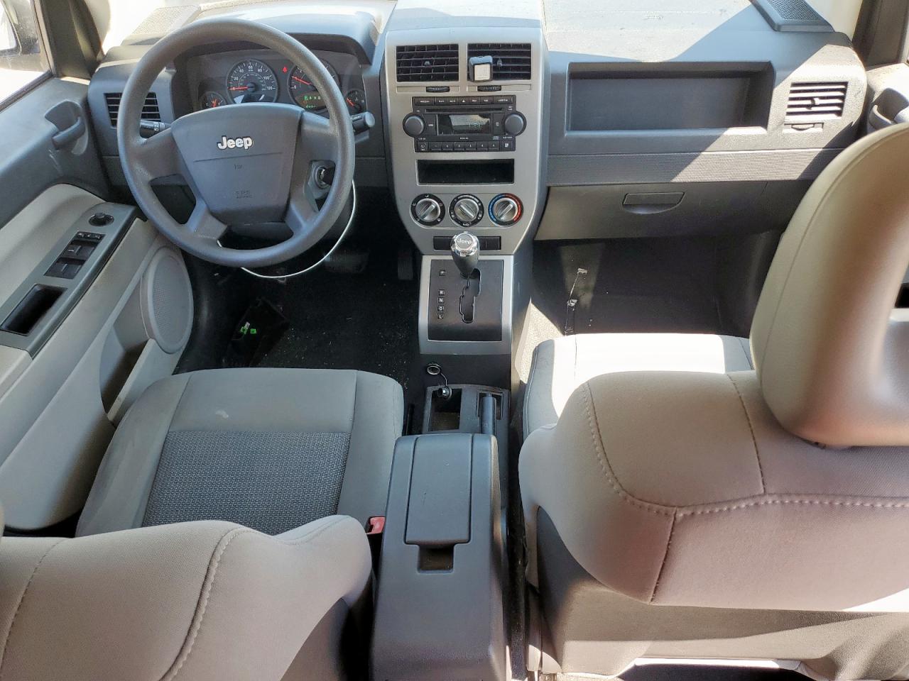 2007 Jeep Compass VIN: 1J8FT47WX7D103814 Lot: 71456325