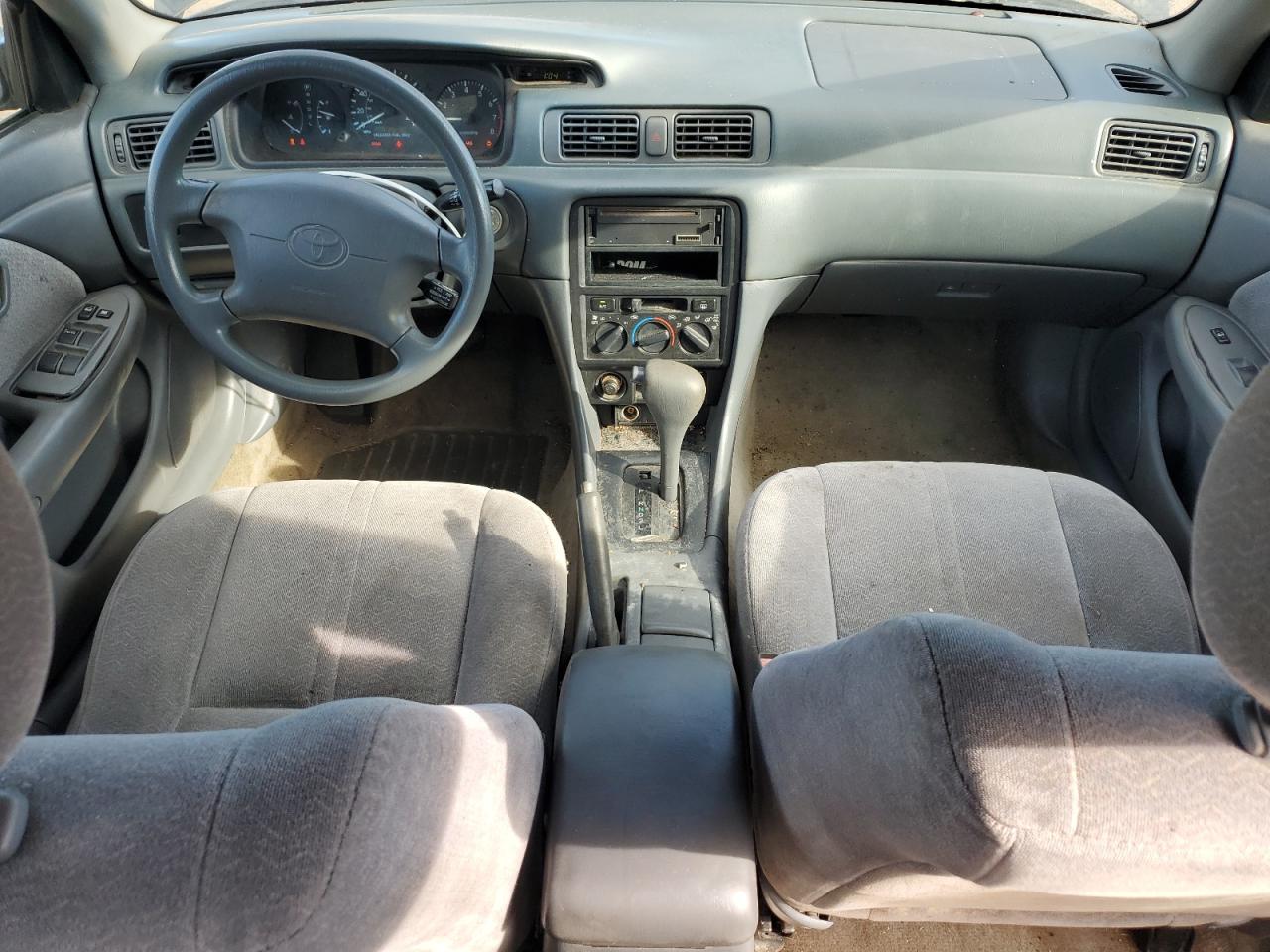 1999 Toyota Camry Ce VIN: 4T1BG22KXXU445651 Lot: 80524465