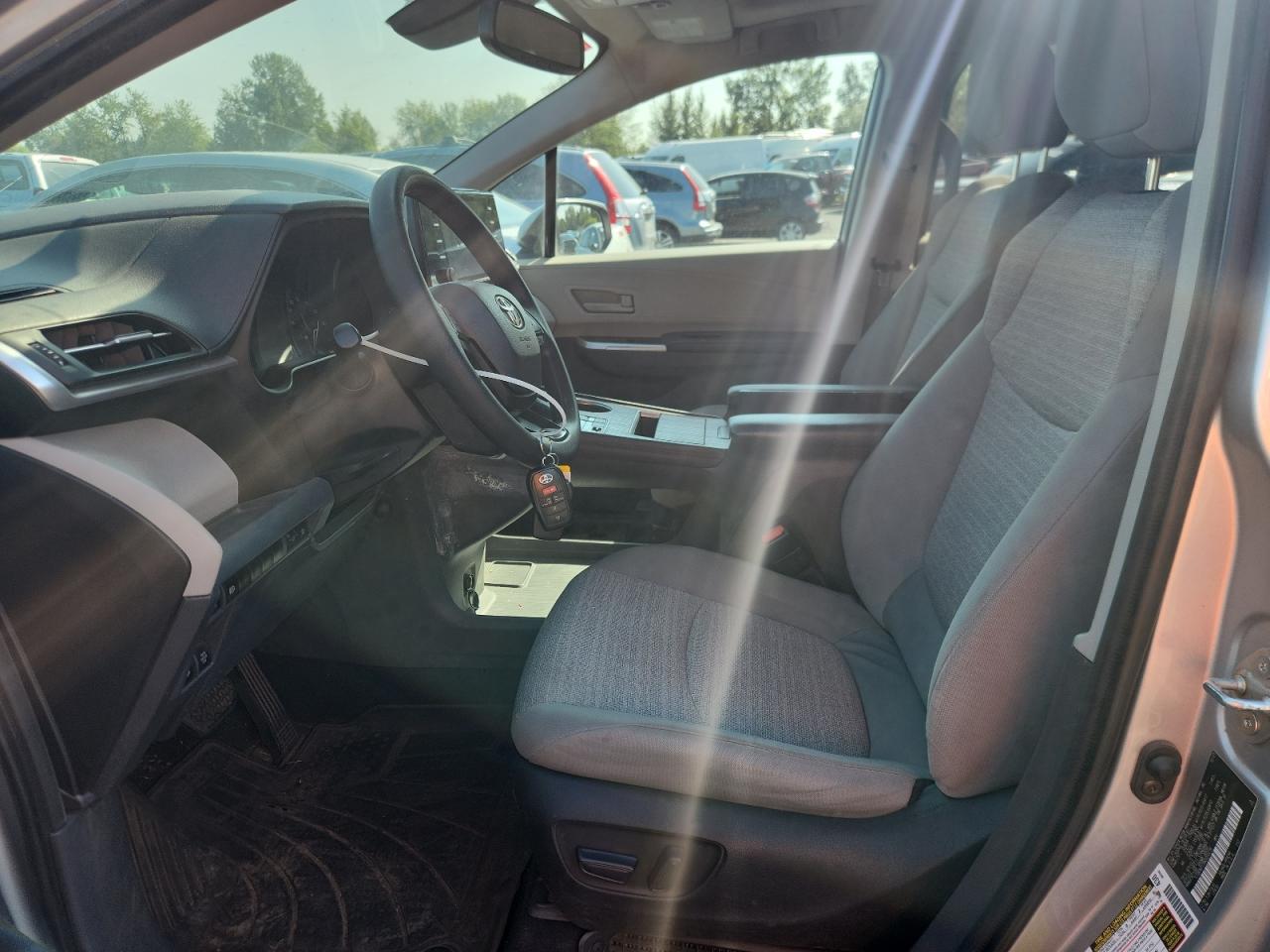 2022 Toyota Sienna Le VIN: 5TDBSKFC0NS050319 Lot: 81242335