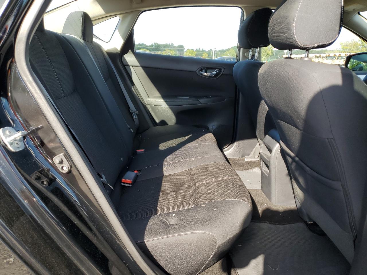 2016 Nissan Sentra S VIN: 3N1AB7AP5GL679900 Lot: 81245075