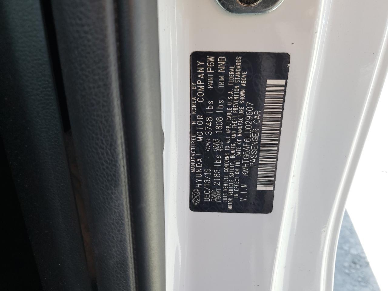 2020 Hyundai Veloster Base VIN: KMHTG6AF6LU029607 Lot: 81849315