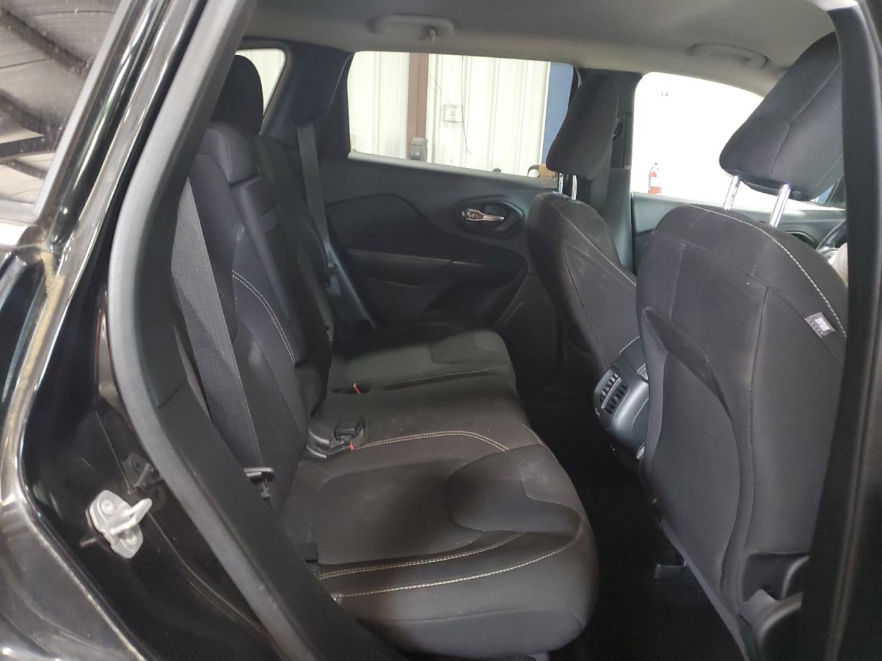 2023 Jeep Cherokee Latitude VIN: 1C4PJMCB1GW183142 Lot: 80549755