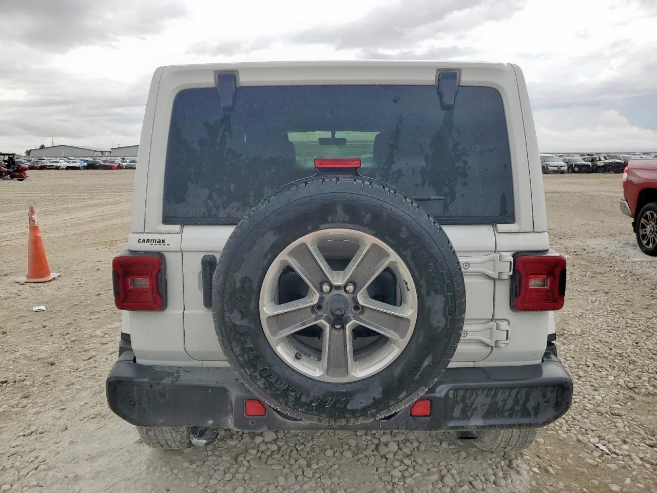 2020 Jeep Wrangler Unlimited Sahara VIN: 1C4HJXEN9LW285778 Lot: 83855245
