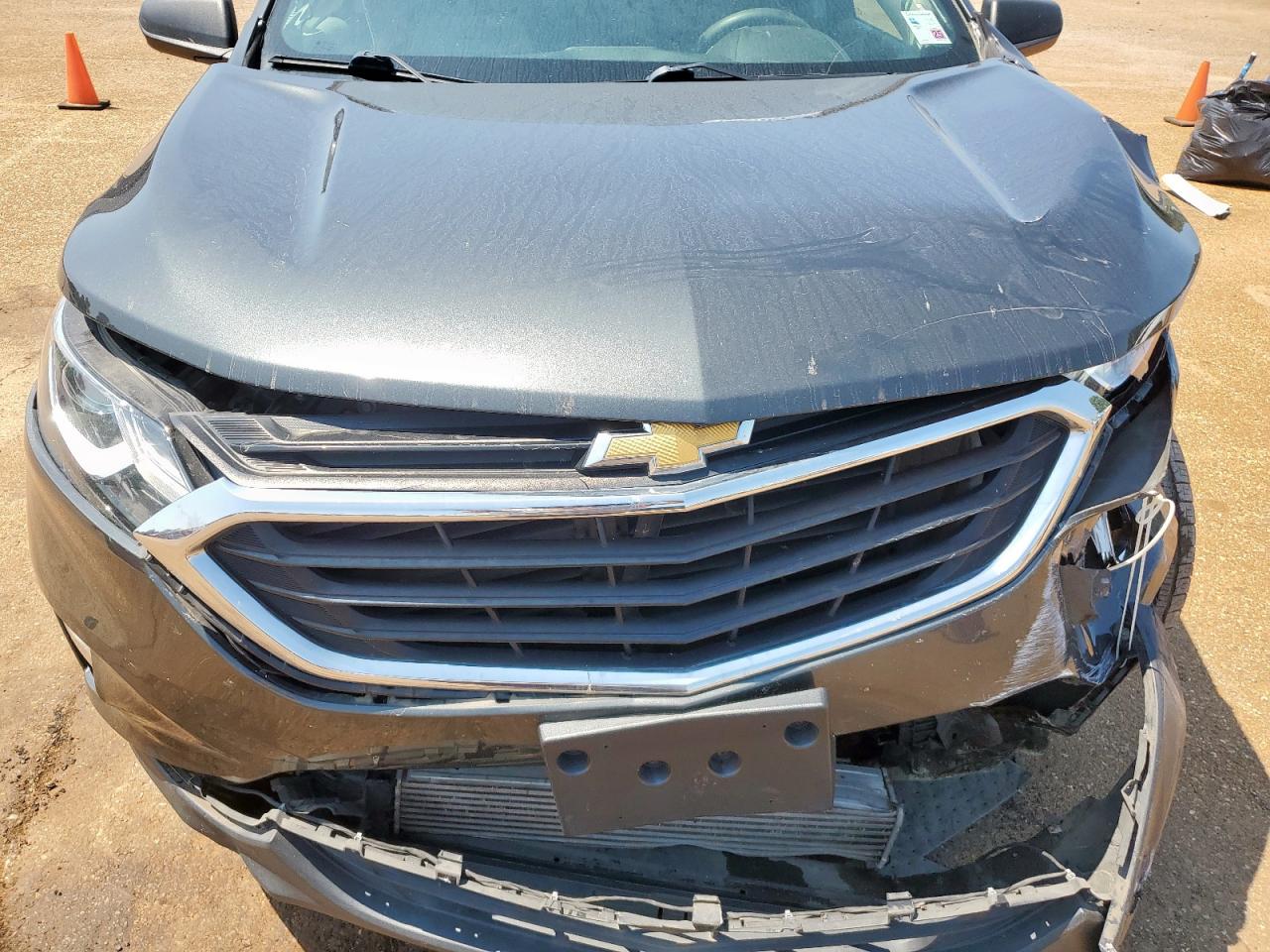 2020 Chevrolet Equinox Ls VIN: 3GNAXHEV5LS555856 Lot: 71312425