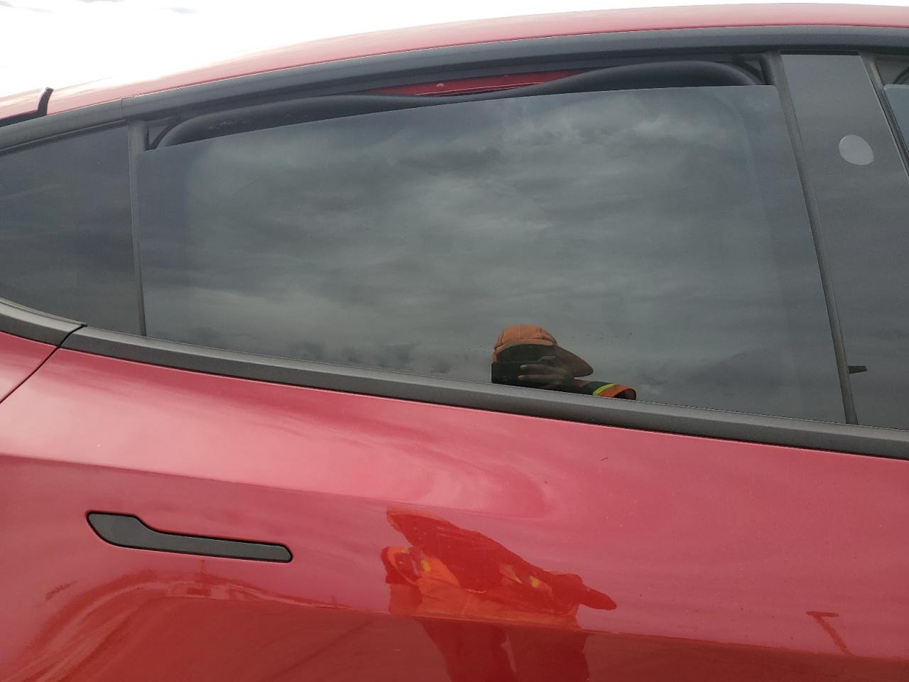 2025 Tesla Model Y VIN: 7SAYGDEFXSF230834 Lot: 81502805