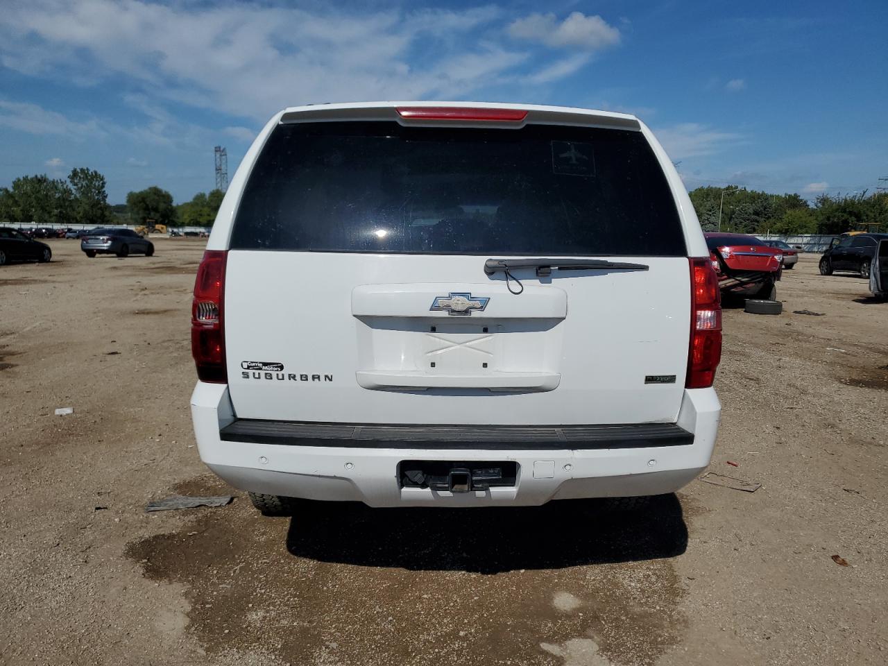 2010 Chevrolet Suburban K1500 Lt VIN: 1GNUKJE33AR260045 Lot: 71088865