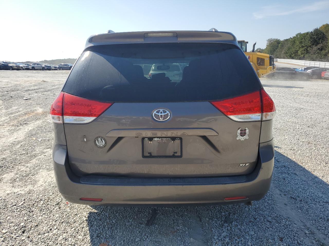 2012 Toyota Sienna Xle VIN: 5TDYK3DC0CS212661 Lot: 81634935