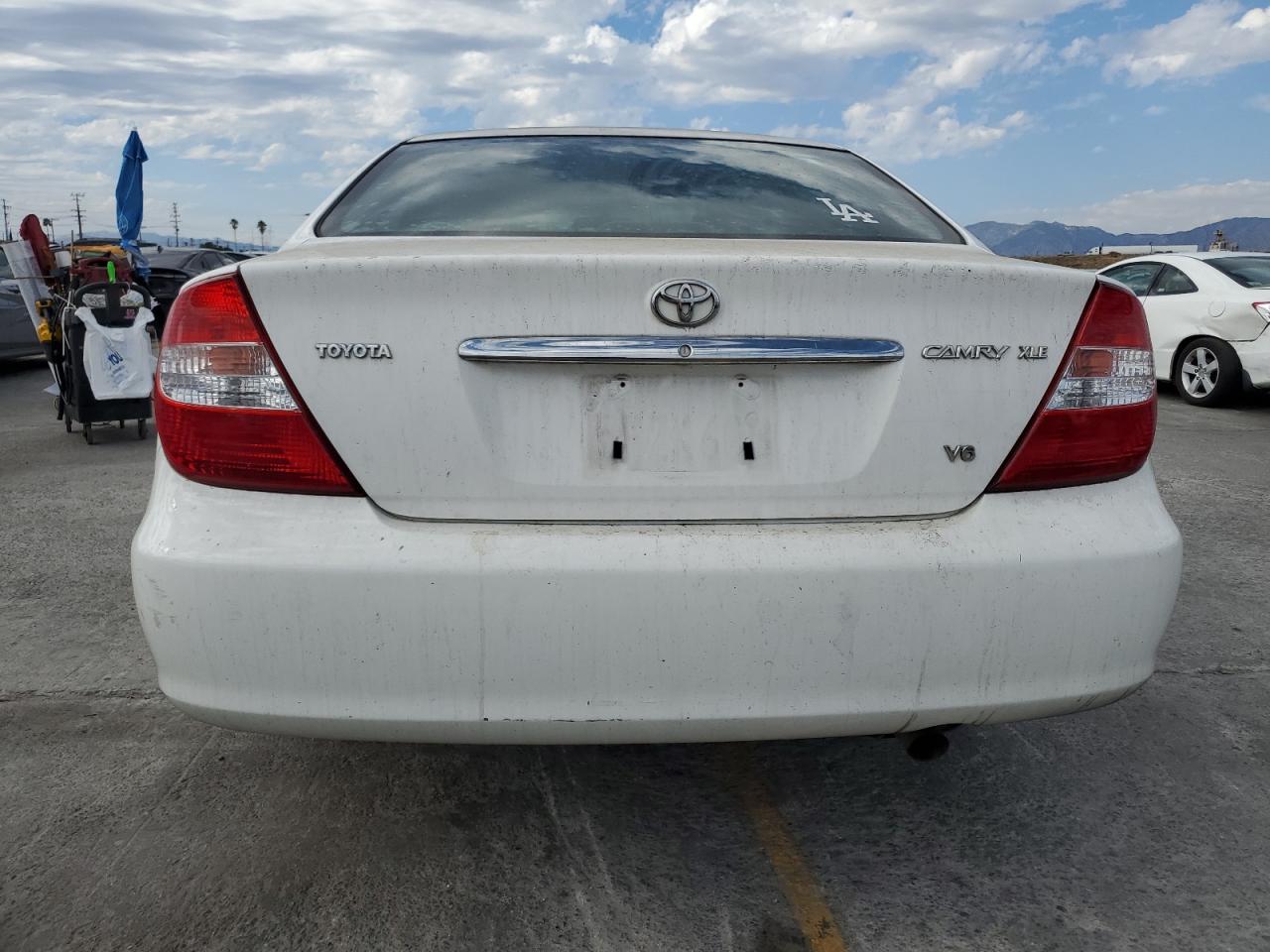 2004 Toyota Camry Le VIN: JTDBF32K940155868 Lot: 81424935