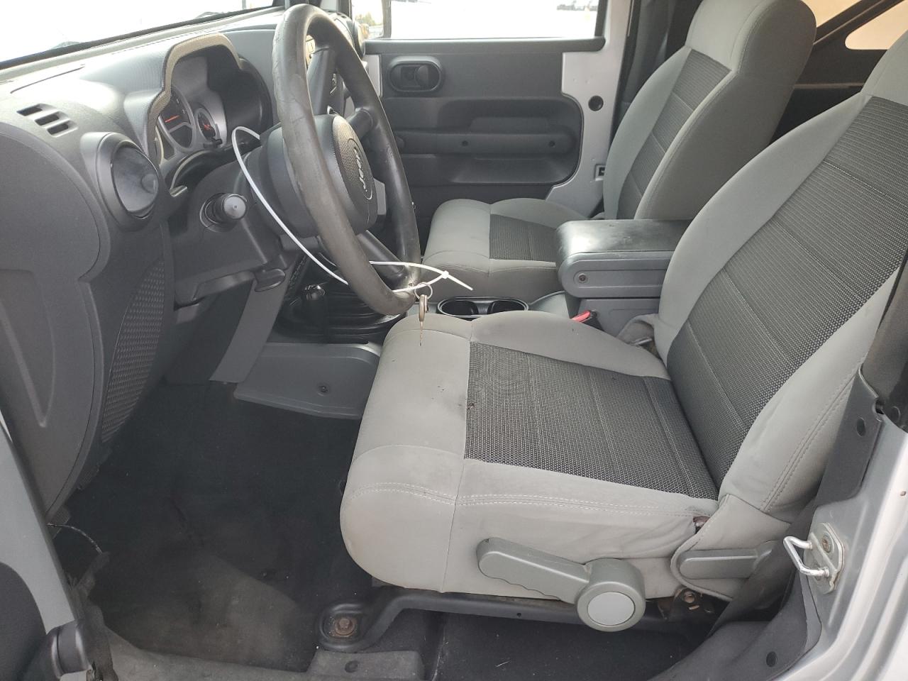 2010 Jeep Wrangler Sport VIN: 1J4AA2D11AL228325 Lot: 81371665