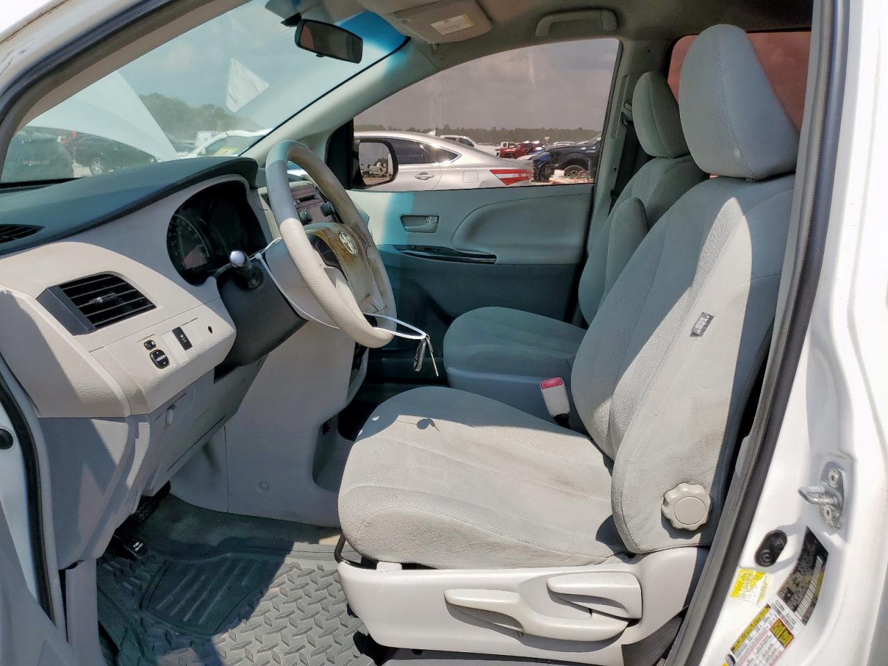 2012 Toyota Sienna VIN: 5TDZK3DC1CS228159 Lot: 81386815