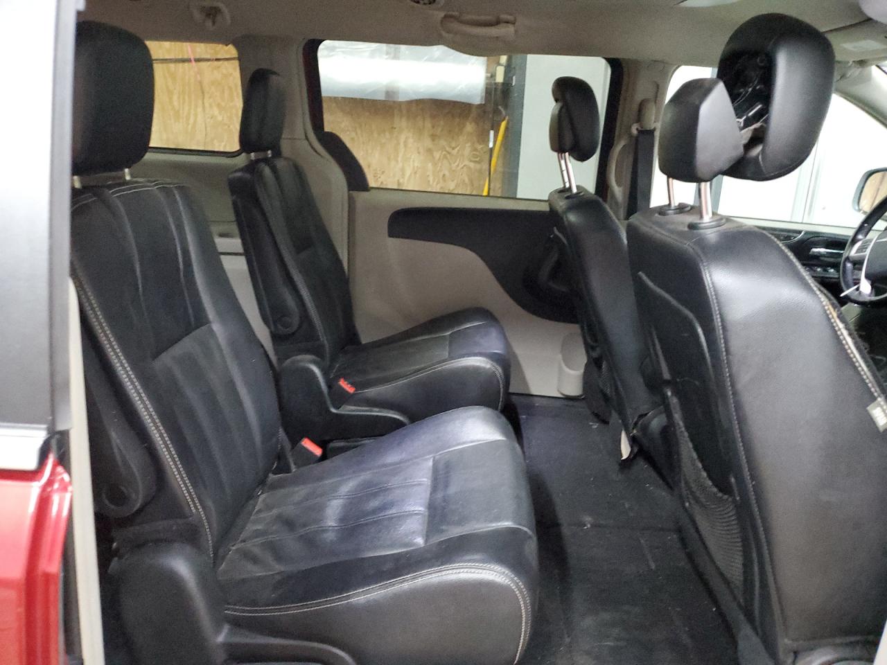 2015 Chrysler Town & Country Touring VIN: 2C4RC1BG9FR626868 Lot: 81379225