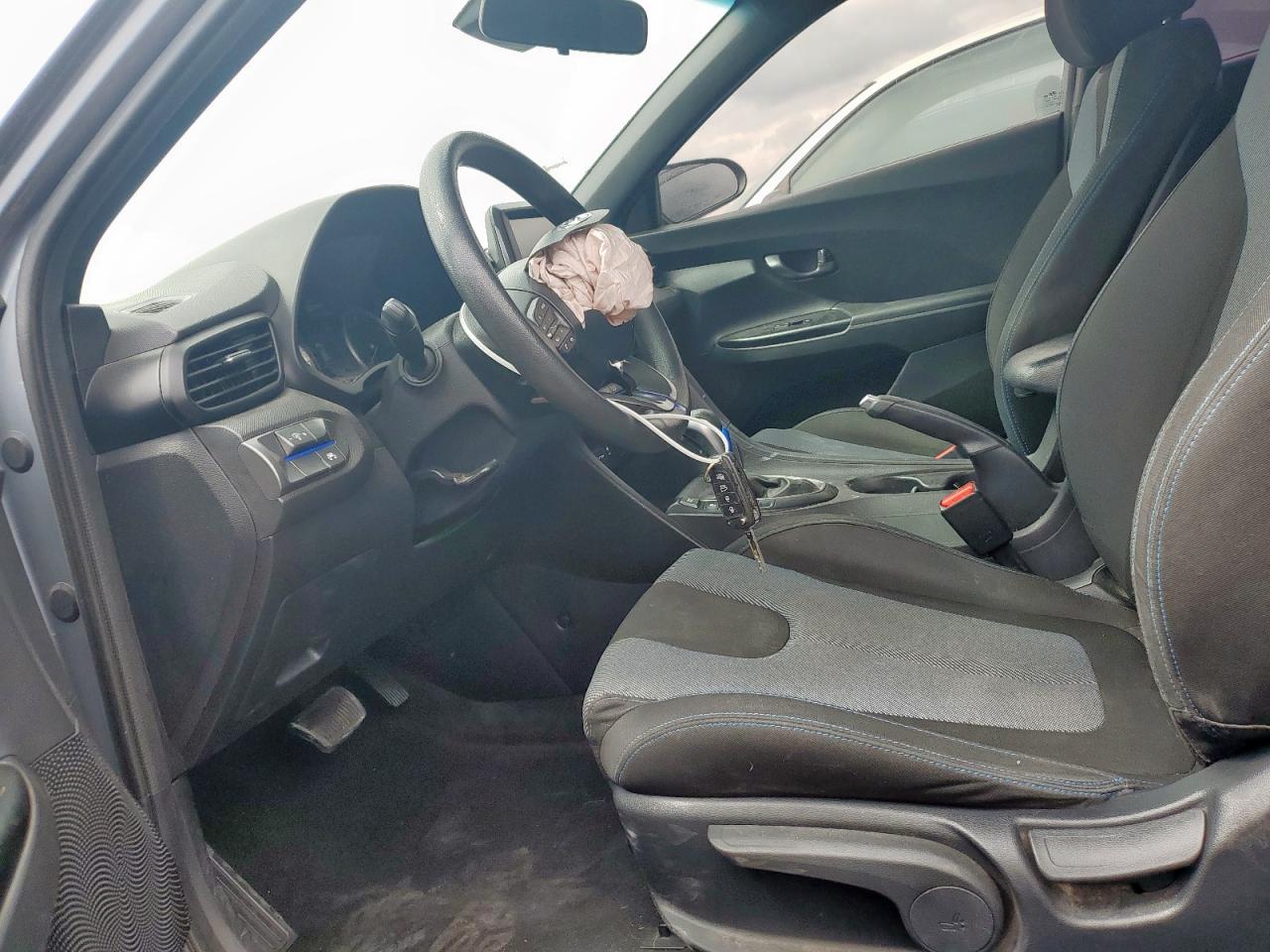 2019 Hyundai Veloster Base VIN: KMHTG6AFXKU016356 Lot: 70752835