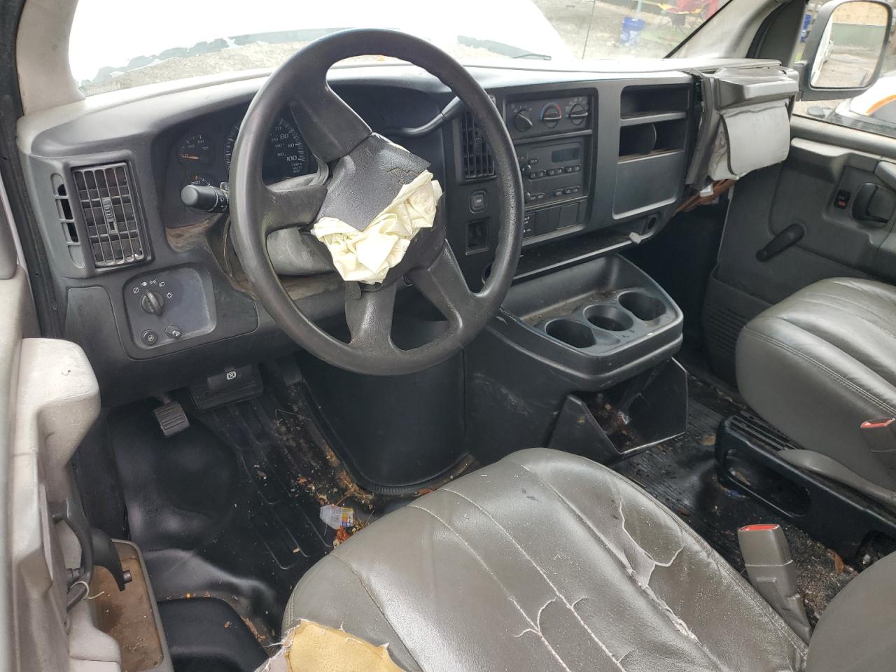 2007 Chevrolet Express G2500 VIN: 1GCGG25V171102776 Lot: 81221445