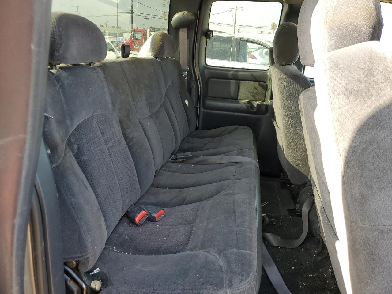 2002 Chevrolet Silverado C1500 VIN: 2GCEC19X721398494 Lot: 81803275