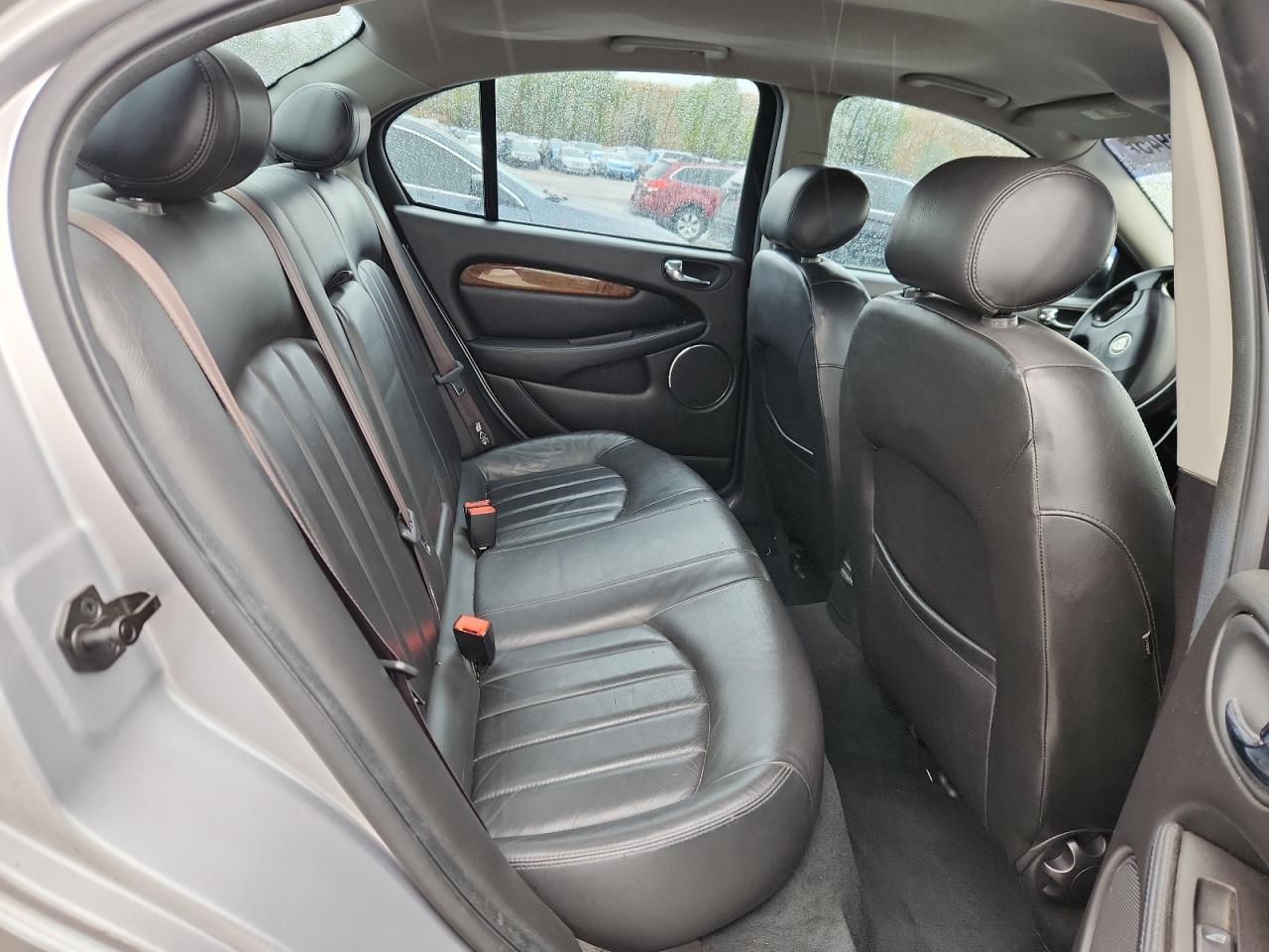 2002 Jaguar X-Type 2.5 VIN: SAJEA51D92XC74006 Lot: 83846945