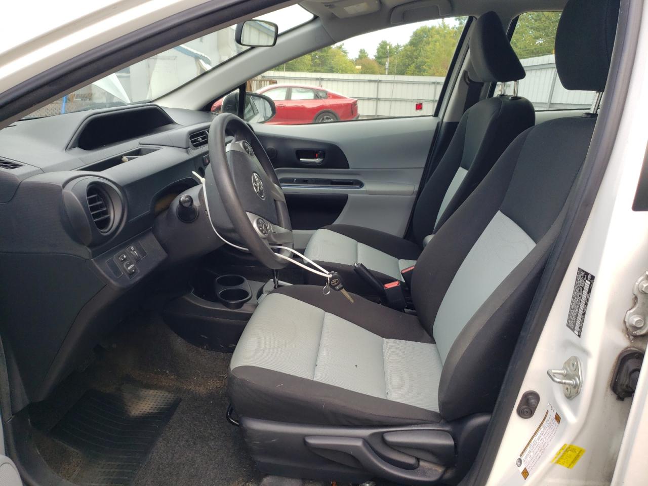 2013 Toyota Prius C VIN: JTDKDTB39D1538458 Lot: 69602365