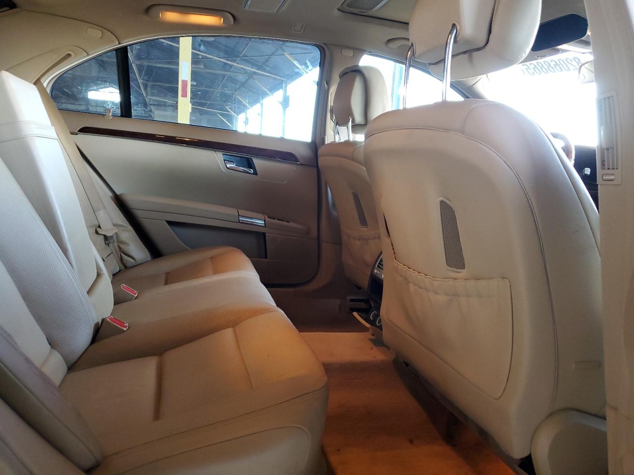 2010 Mercedes-Benz S 550 4Matic VIN: WDDNG8GB1AA332389 Lot: 82068865