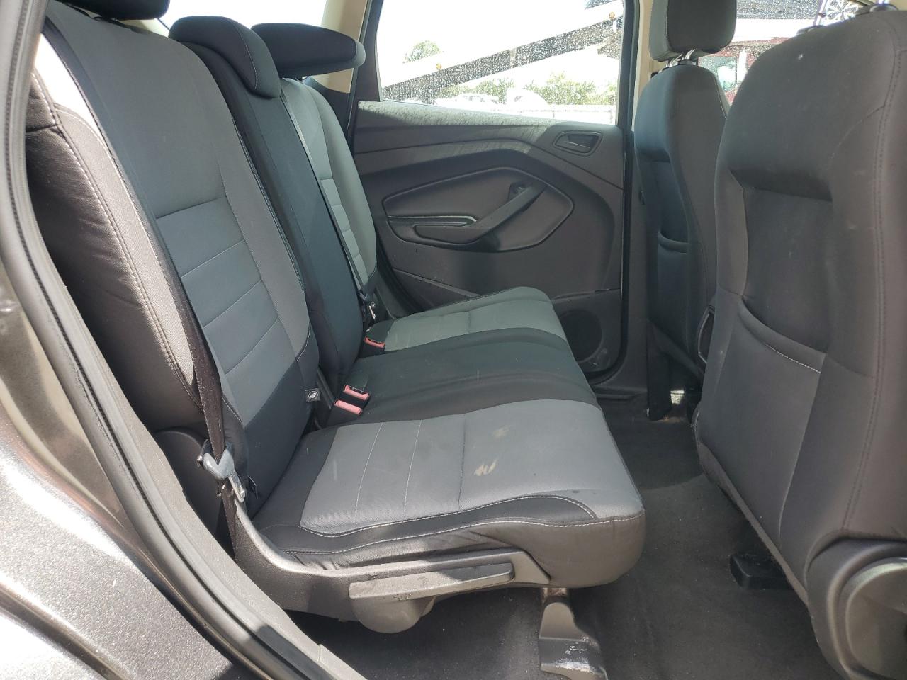 2017 Ford Escape S VIN: 1FMCU0F70HUC39487 Lot: 80502835