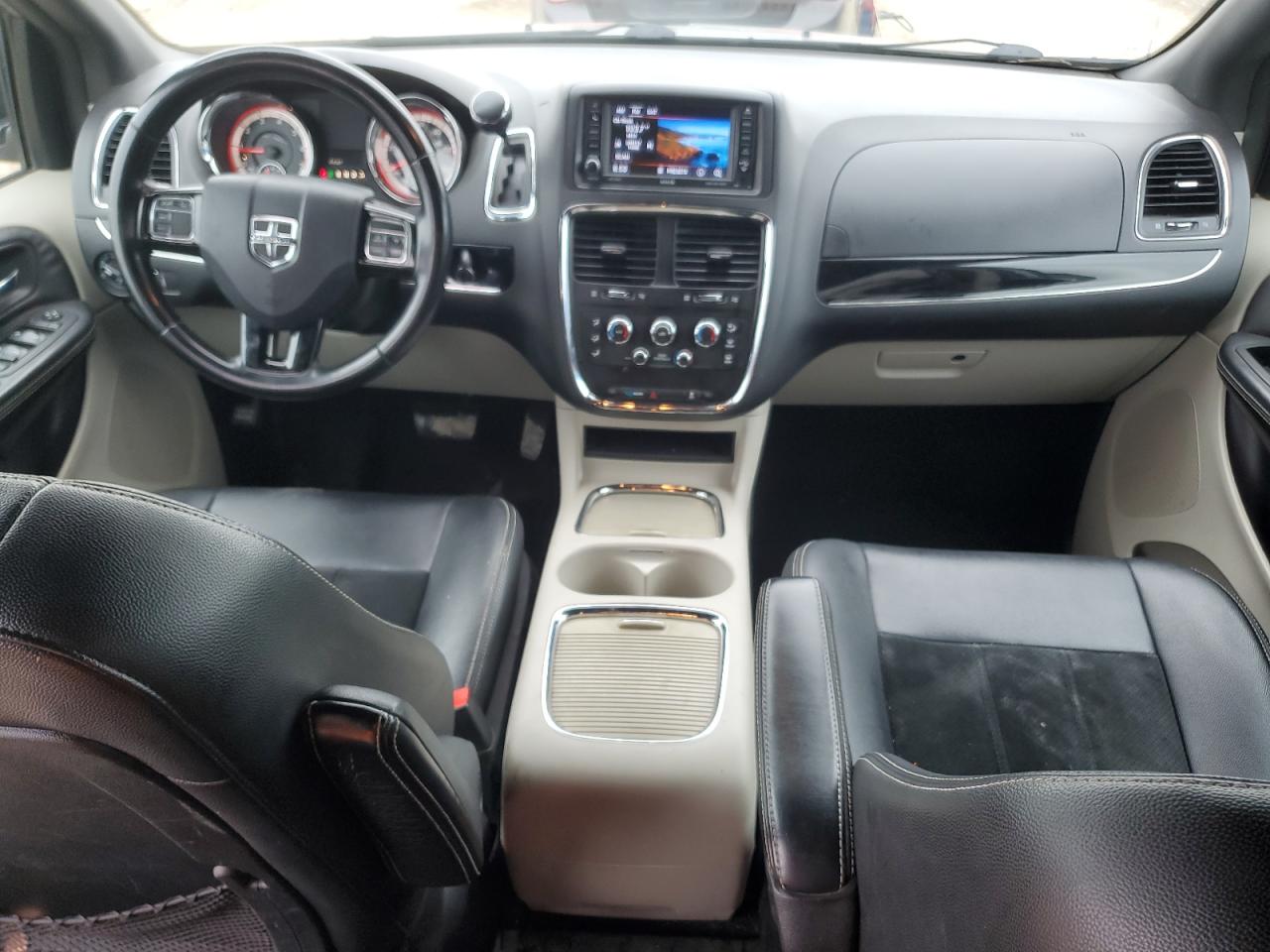 2018 Dodge Grand Caravan Sxt VIN: 2C4RDGCG6JR300226 Lot: 81768065