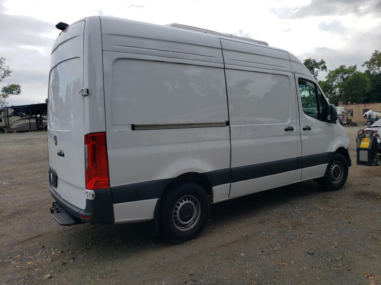 2024 Mercedes-Benz Sprinter 2500 white null diesel W1Y4NBHY2RT184311 photo #4