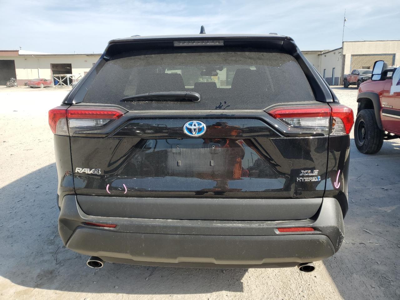 2020 Toyota Rav4 Xle VIN: 2T3RWRFV4LW065205 Lot: 72082685