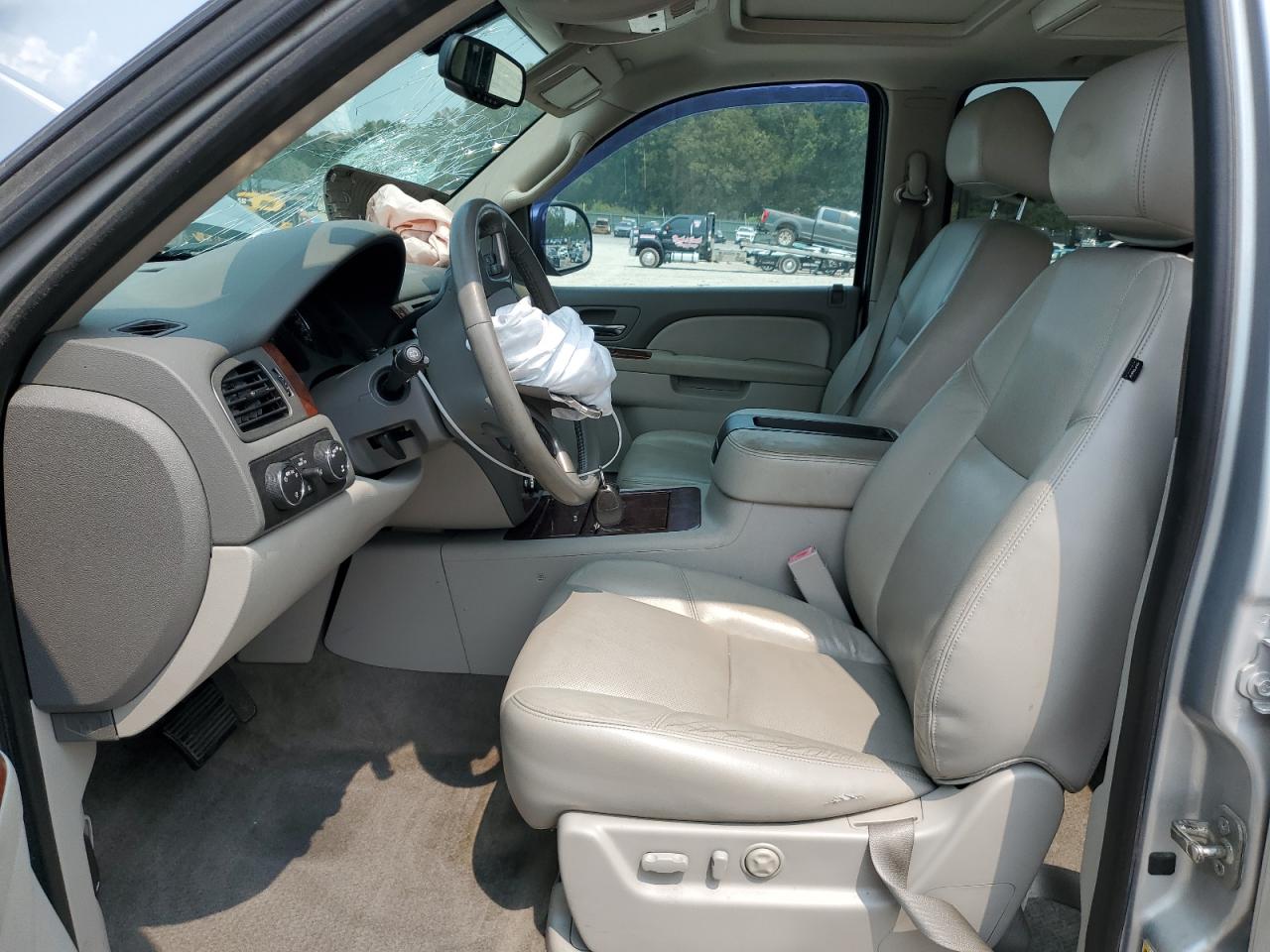 2012 Chevrolet Suburban K1500 Ltz VIN: 1GNSKKE76CR227172 Lot: 71368945