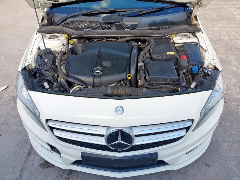 2014 MERCEDES-BENZ A200 BLUE-CY AMG SPORT CD 