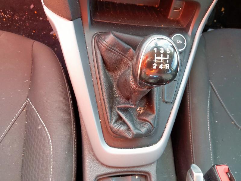 2015 FORD FOCUS ZETEC 