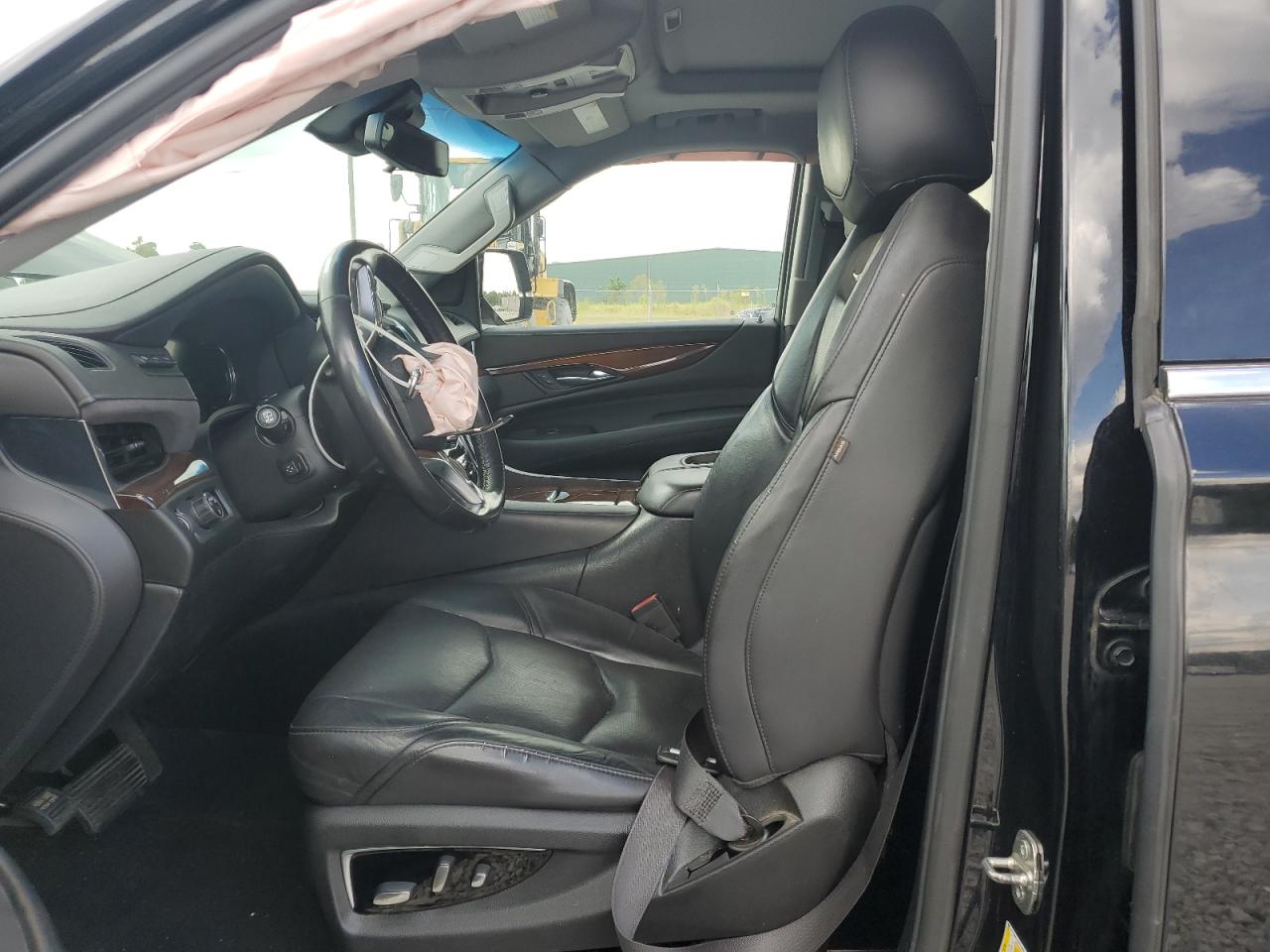 2019 Cadillac Escalade Esv Luxury VIN: 1GYS3HKJ2KR138460 Lot: 81720305